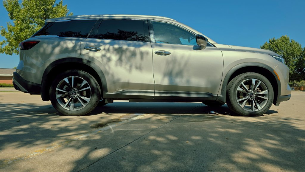Used 2025 INFINITI QX60 Luxe AWD/4WD image 39