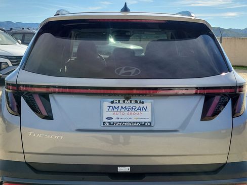 New 2026 Hyundai Tucson Limited FWD image 19