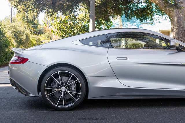 Used 2014 Aston Martin Vanquish Coupe RWD image 10