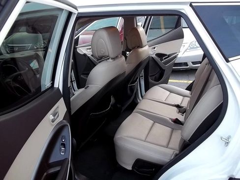 Used 2013 Hyundai Santa Fe Sport 2.0T FWD image 9