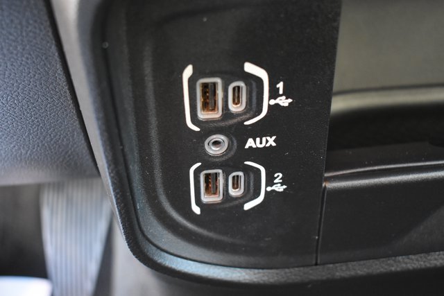 Used 2024 RAM 3500 Big Horn AWD/4WD image 29