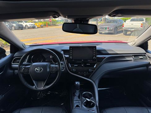 Used 2024 Toyota Camry XSE w/ Navigation Package image 34