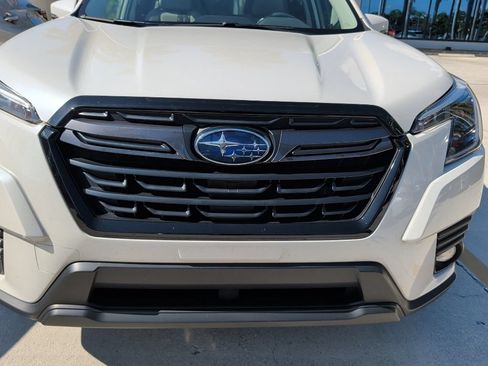 Used 2023 Subaru Forester Limited AWD/4WD image 6