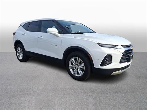 Used 2022 Chevrolet Blazer LT image 3