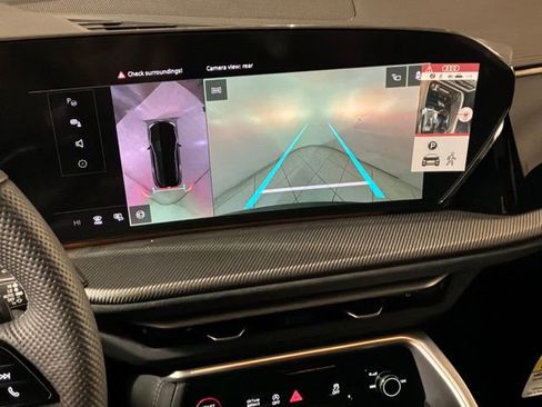 New 2025 Audi SQ5 Premium image 3