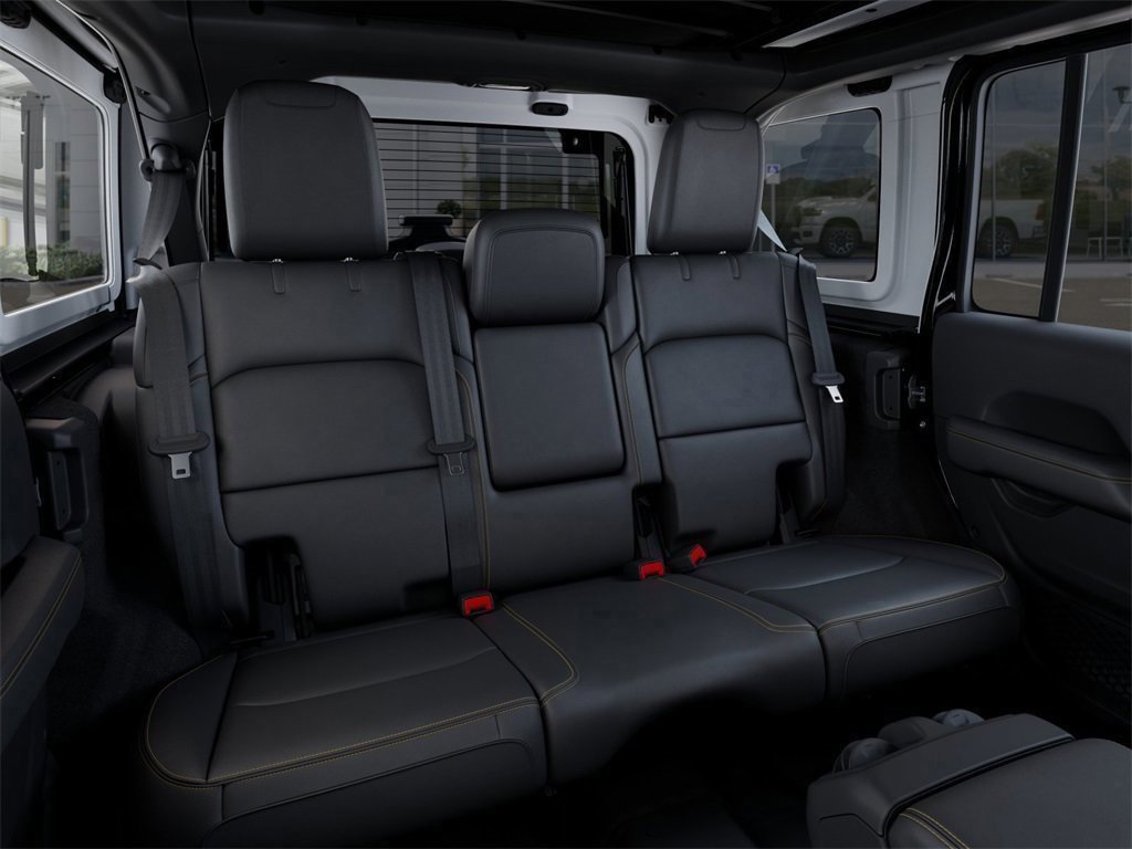 New 2026 Jeep Wrangler Unlimited Sahara AWD/4WD image 15