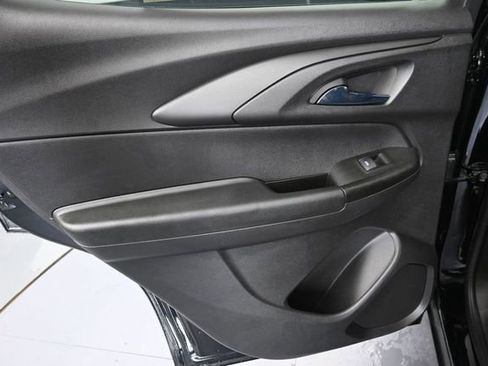 Used 2022 Chevrolet TrailBlazer RS FWD image 31