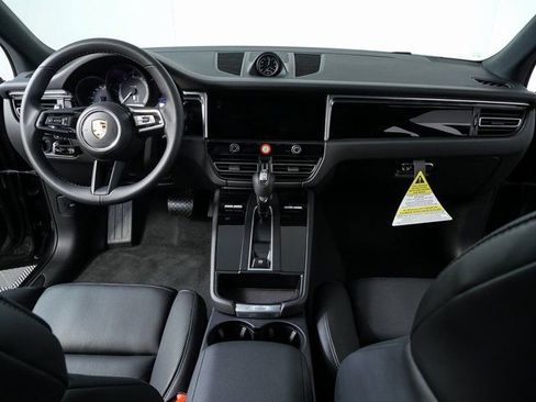 New 2026 Porsche Macan AWD image 18