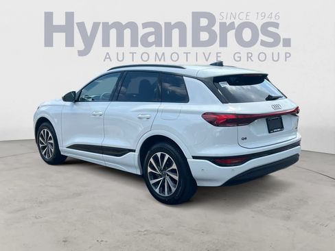 Used 2025 Audi Q6 e-tron Premium Plus AWD/4WD image 6