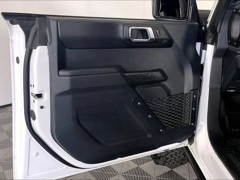 Used 2025 Ford Bronco Badlands AWD/4WD image 22