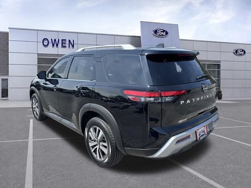 Used 2022 Nissan Pathfinder SL AWD/4WD image 3