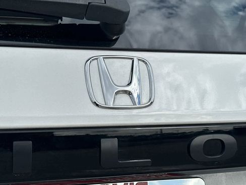 Used 2024 Honda Pilot EX-L image 15