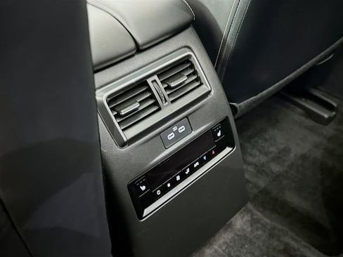 Used 2024 MAZDA CX-90 Plug-In Hybrid w/ Premium Plus image 27