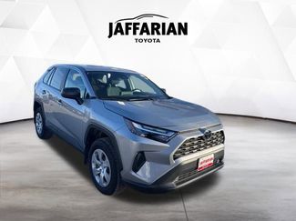 Used 2023 Toyota RAV4 LE video 1
