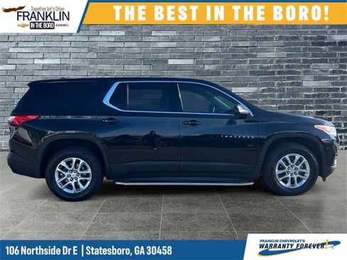 Used 2021 Chevrolet Traverse LS image 6