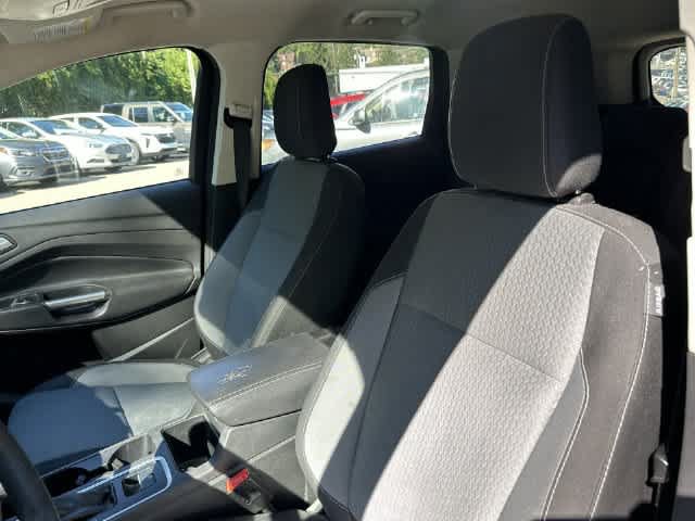 Used 2018 Ford Escape SE FWD image 15