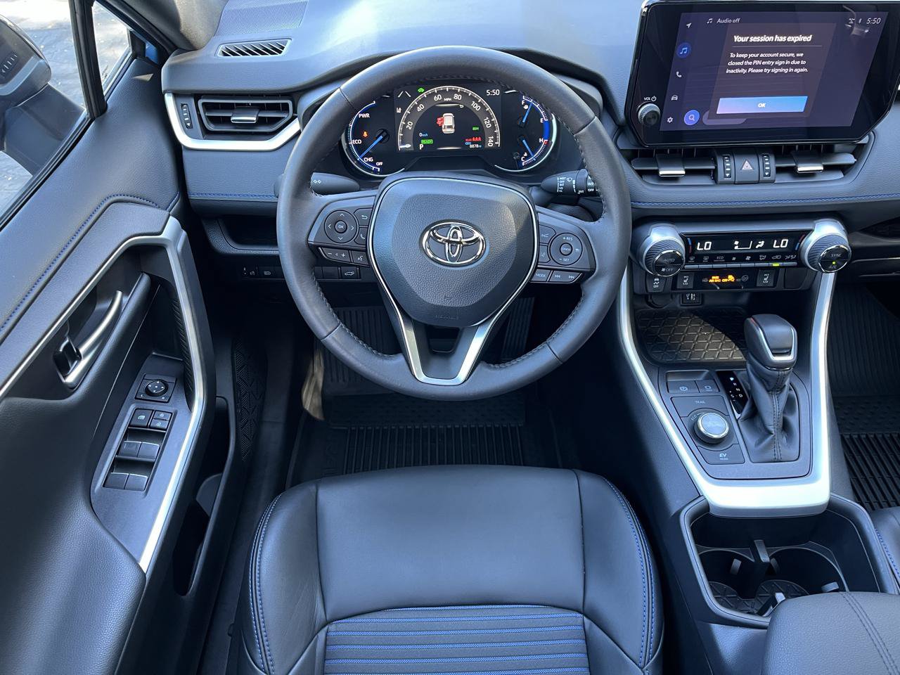 Used 2025 Toyota RAV4 XSE AWD/4WD image 3