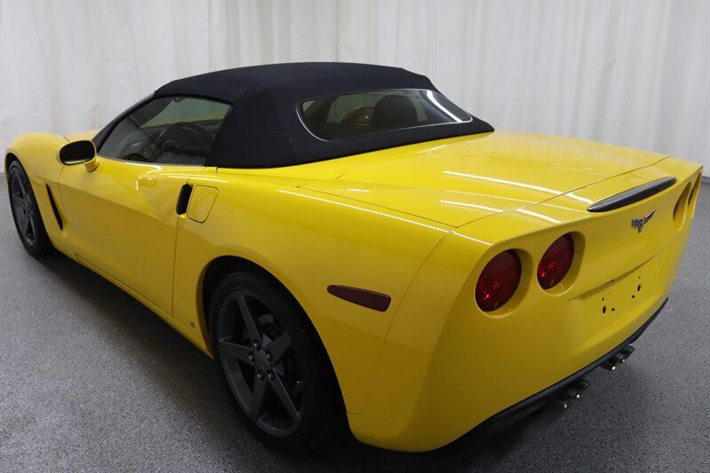Used 2007 Chevrolet Corvette Convertible RWD image 4