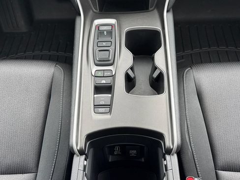 Used 2019 Honda Accord EX image 12