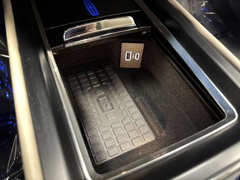 Used 2024 Lincoln Corsair Grand Touring w/ Equipment Group 301A image 24