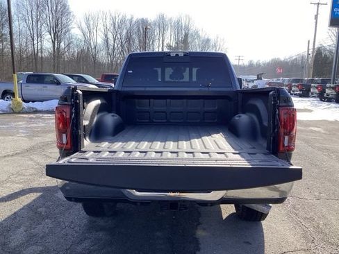 New 2026 RAM 2500 Laramie AWD/4WD image 16