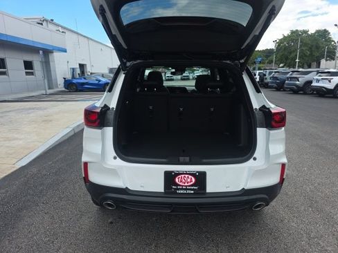 New 2026 Chevrolet TrailBlazer RS w/ Convenience Package AWD/4WD image 34