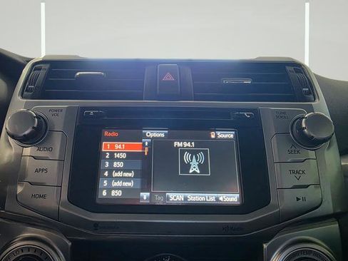 Used 2015 Toyota 4Runner SR5 AWD/4WD image 19