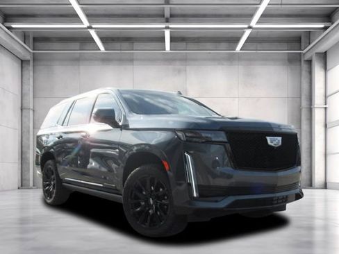 Used 2021 Cadillac Escalade Sport Platinum w/ LPO, ONYX Package image 1