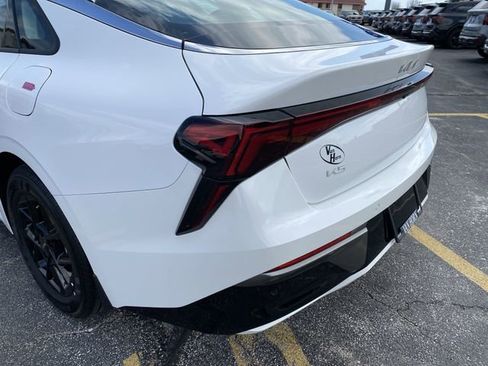 New 2025 Kia K5 LXS image 36