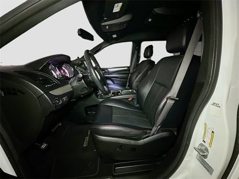 Used 2017 Dodge Grand Caravan GT image 17