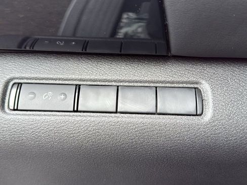 New 2025 Nissan Pathfinder S image 18