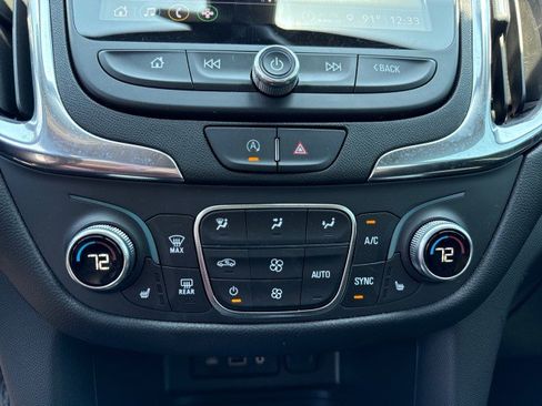 Used 2024 Chevrolet Equinox LT image 23