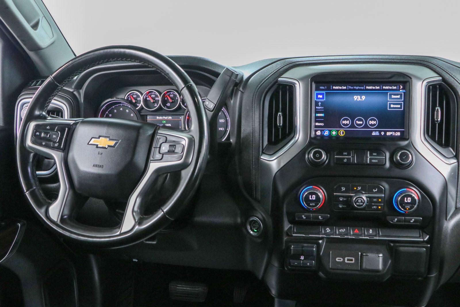 Used 2023 Chevrolet Silverado 2500 LT w/ Convenience Package AWD/4WD image 18