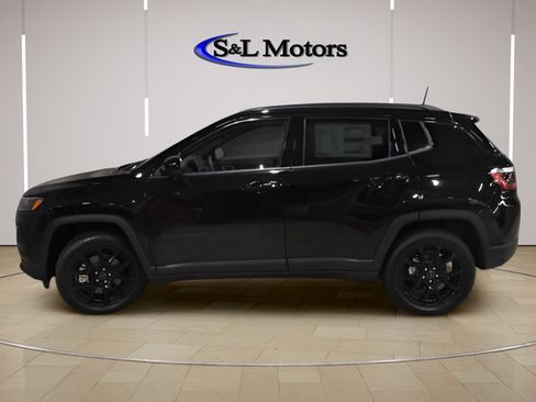 New 2026 Jeep Compass Latitude AWD/4WD image 2