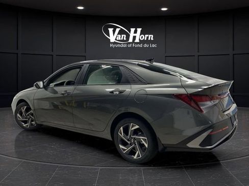 New 2025 Hyundai Elantra Sport image 3