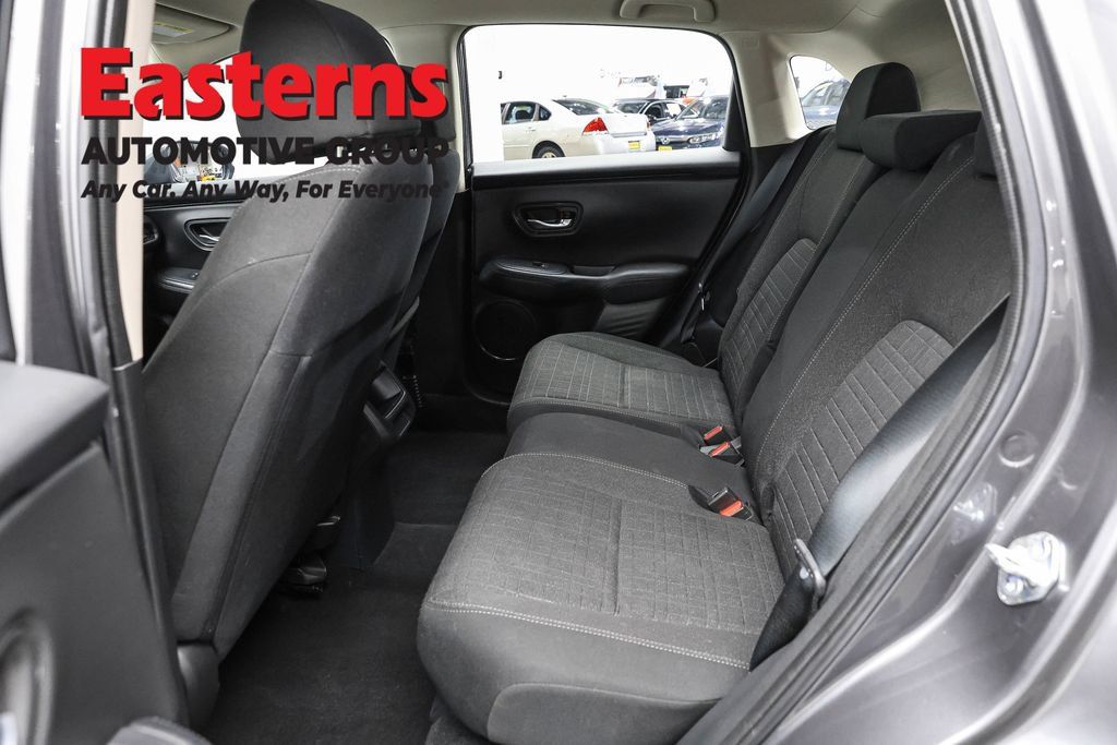 Used 2025 Honda HR-V LX image 22