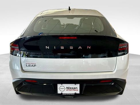 New 2026 Nissan Leaf SV+ w/ Floor Mat Package (SV+) FWD image 7