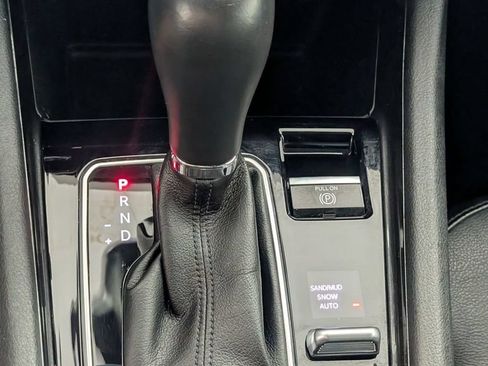 Certified 2023 Jeep Compass Latitude AWD/4WD image 23