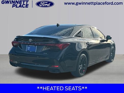 Used 2021 Toyota Avalon XLE image 5