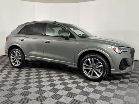 Used 2025 Audi Q3 2.0T Premium w/ Convenience Package AWD/4WD image 6