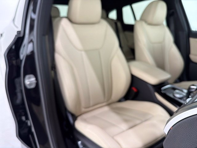 Certified 2024 BMW X4 xDrive30i w/ Premium Package AWD/4WD image 19