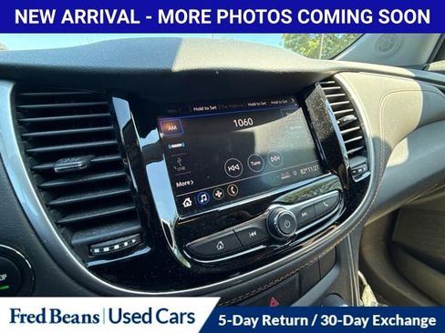 Used 2022 Chevrolet Trax LT w/ Driver Confidence Package AWD/4WD image 15