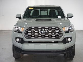 Certified 2022 Toyota Tacoma TRD Sport video 2