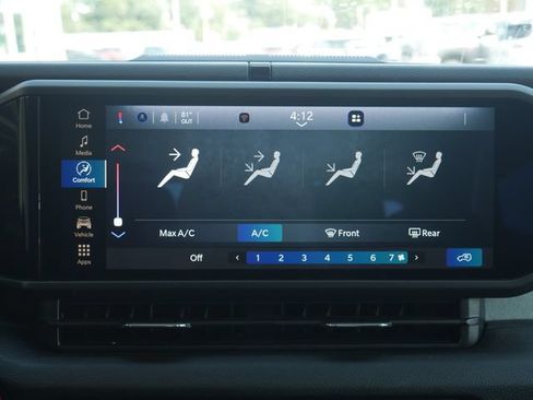 Used 2025 Jeep Wrangler Sport AWD/4WD image 19