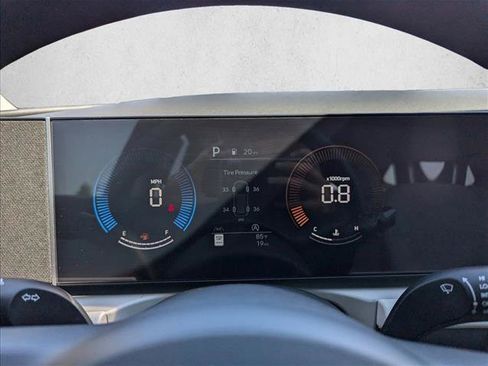 Certified 2025 Hyundai Tucson SEL image 11