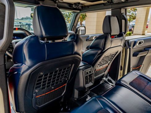Used 2025 Ford Bronco Raptor image 34