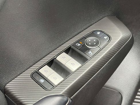 Used 2023 Mitsubishi Outlander ES image 24