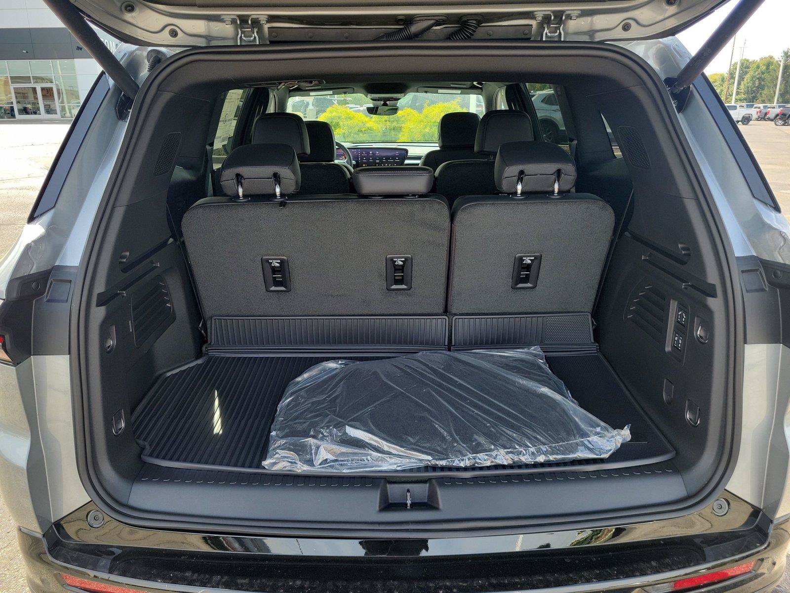New 2027 Buick Enclave Sport Touring w/ Power Package FWD image 7