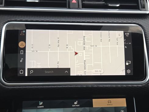 Used 2021 Land Rover Range Rover Velar R-Dynamic S image 33