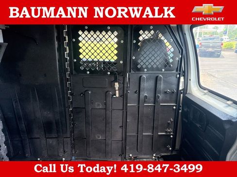Used 2007 GMC Savana 2500 RWD image 27